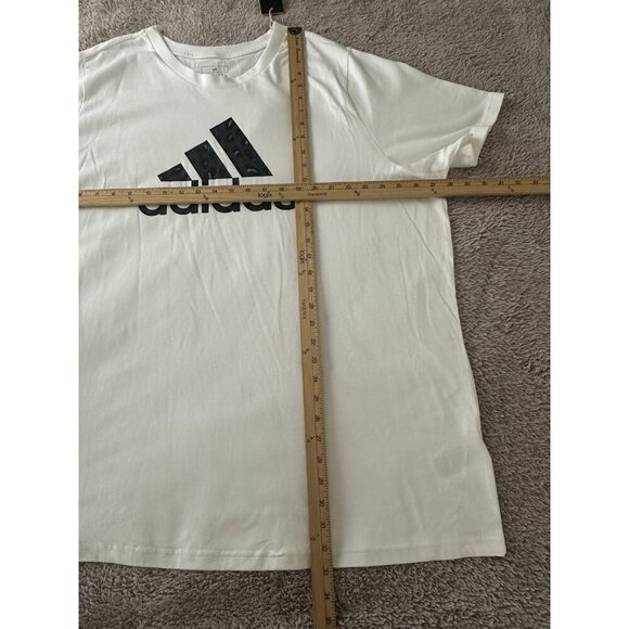 Adidas Womens Regular fit Short Sleeve Animal Print Logo T-Shirt Shirt 4X White - Picture 12 of 12